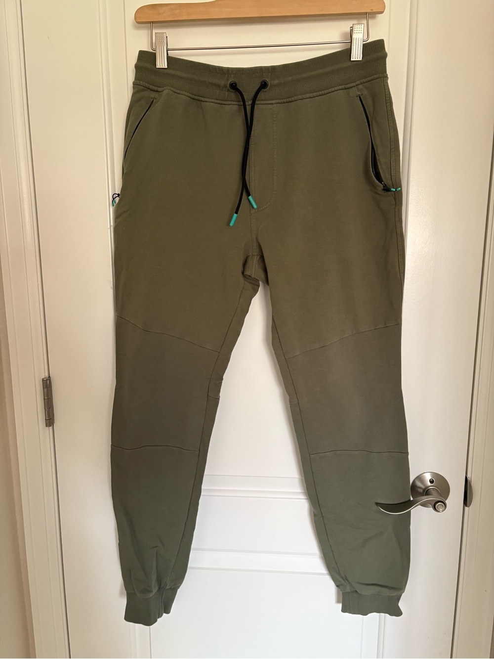 Men's Olive Drawstring Jogger Sweatpants - Casual Zip Pocket Joggers